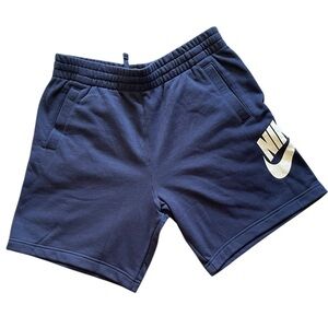 Nike NWT Boys Standard Fit Blue Shorts Size XL